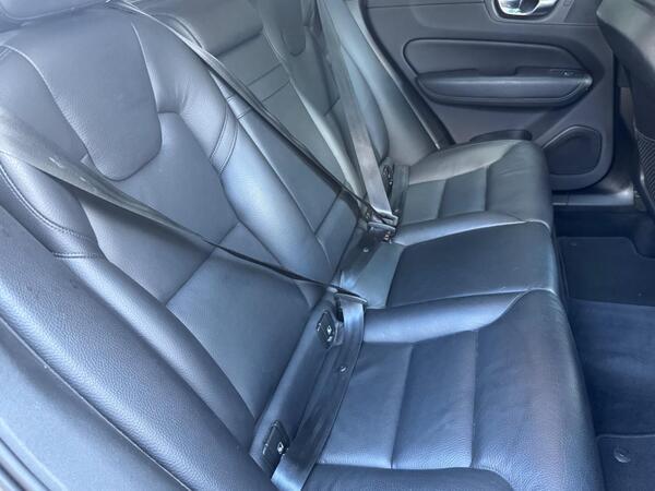 Volvo XC60 2.0 T4 Edition Auto Euro 6 (s/s) 5dr