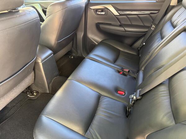 Mitsubishi Shogun Sport 2.4D 3 Auto 4WD Euro 6 5dr