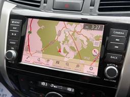 Nissan Navara 2.3 dCi N-Guard Auto 4WD Euro 6 4dr at 25th