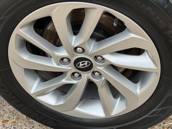 Hyundai TUCSON 1.7 CRDi Blue Drive SE Nav Euro 6 (s/s) 5dr