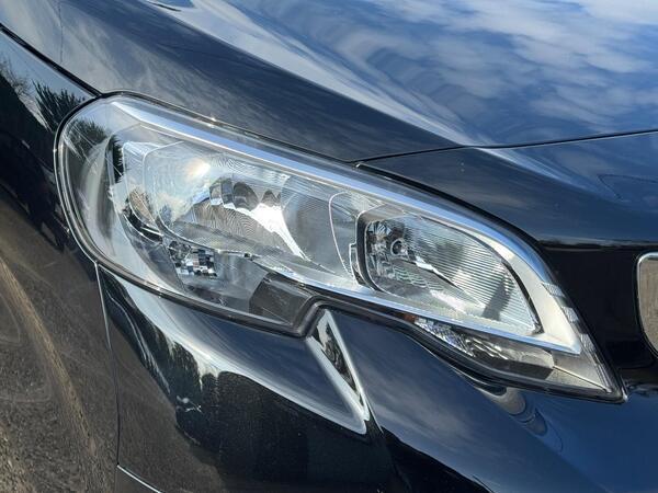 Peugeot Expert 2.0 BlueHDi 1400 Professional Premium Standard Panel Van MWB Euro 6 (s/s) 6dr