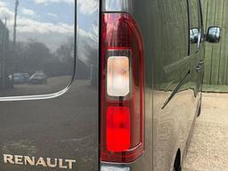 Renault Trafic 2.0 dCi Blue LL30 Sport Crew Van L2 H1 Euro 6 (s/s) 6dr at 34th