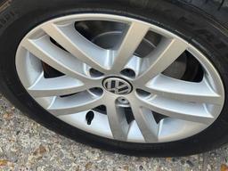 Volkswagen Touran 1.6 TDI SE Euro 5 5dr at 34th
