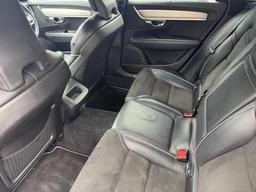 Volvo V90 2.0 D4 R-Design Auto Euro 6 (s/s) 5dr at 15th