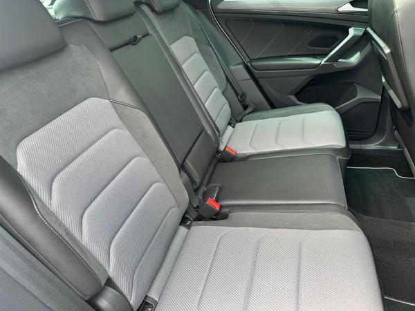 Volkswagen Tiguan 2.0 TDI R-Line DSG 4Motion Euro 6 (s/s) 5dr