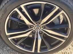 Volvo XC60 2.0 B5 MHEV R-Design Pro Auto Euro 6 (s/s) 5dr at 55th