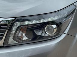 Nissan Navara 2.3 dCi Tekna Auto 4WD Euro 6 4dr at 47th