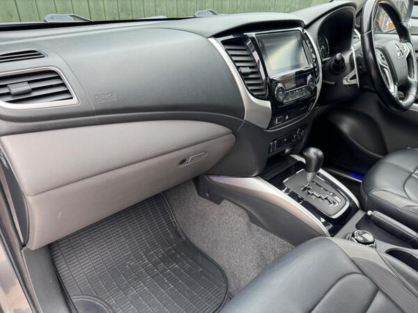 Mitsubishi L200 2.4 DI-D DC Barbarian Auto 4WD Euro 6 4dr