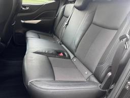 Nissan Navara 2.3 dCi N-Guard Auto 4WD Euro 6 4dr at 39th