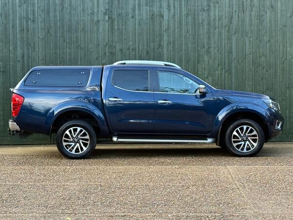 Nissan Navara 2.3 dCi Tekna Auto 4WD Euro 6 4dr