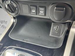 Nissan Navara 2.3 dCi Tekna Auto 4WD Euro 6 4dr at 34th