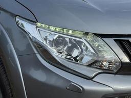 Mitsubishi L200 2.4 DI-D DC Barbarian Auto 4WD Euro 6 4dr at 38th