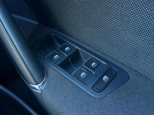 Volkswagen Golf 2.0 TSI GTI Performance Euro 6 (s/s) 5dr