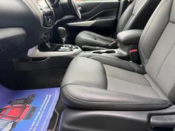 Nissan Navara 2.3 dCi N-Guard Auto 4WD Euro 6 4dr at 37th