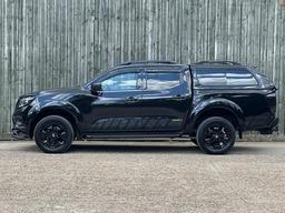 Nissan Navara 2.3 dCi N-Guard Auto 4WD Euro 6 4dr at 8th