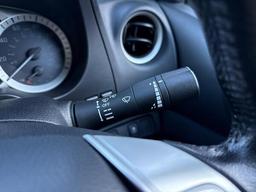 Nissan Navara 2.3 dCi N-Guard Auto 4WD Euro 6 4dr at 33th