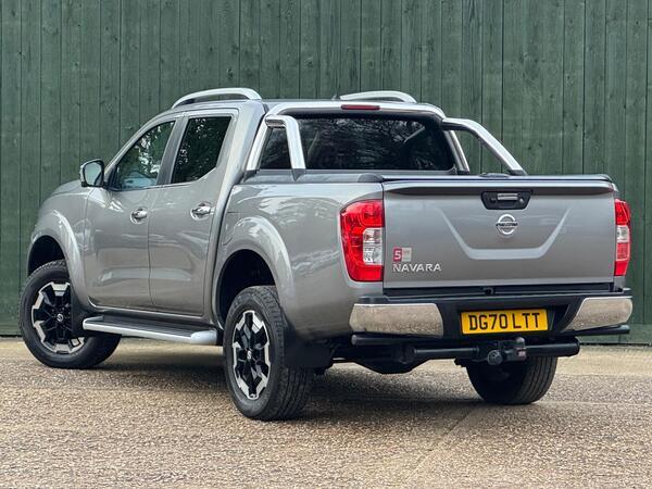 Nissan Navara 2.3 dCi Tekna Auto 4WD Euro 6 4dr