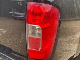 Nissan Navara 2.3 dCi N-Guard Auto 4WD Euro 6 4dr at 44th