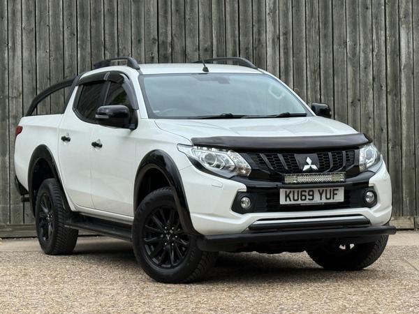 Mitsubishi L200 2.4 DI-D DC Barbarian Black Auto 4WD Euro 6 4dr (Roll Top)