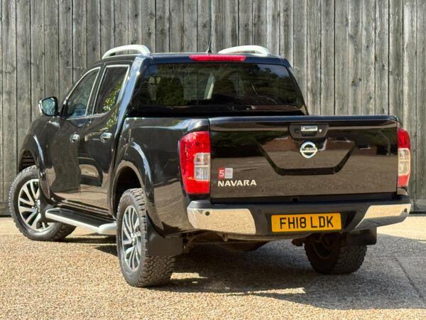 Nissan Navara 2.3 dCi Tekna Auto 4WD Euro 6 4dr