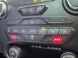 Ford Ranger 2.0 EcoBlue Thunder Pickup Double Cab 4dr Diesel Auto 4WD Euro 6 (s/s) (213 ps) at 24th