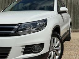 Volkswagen Tiguan 2.0 TDI BlueMotion Tech Match 4WD Euro 5 (s/s) 5dr at 44th