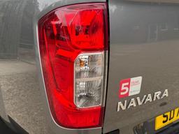 Nissan Navara 2.3 dCi Acenta 4WD Euro 6 (s/s) 4dr at 46th