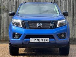 Nissan Navara 2.3 dCi N-Guard Auto 4WD Euro 6 4dr at 6th