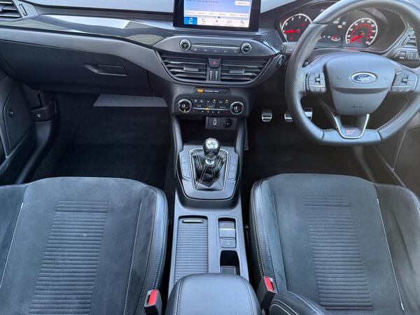 Ford Focus 2.3T EcoBoost ST Euro 6 (s/s) 5dr