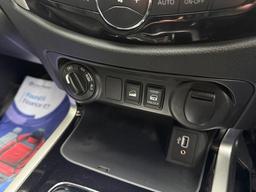 Nissan Navara 2.3 dCi Tekna Auto 4WD Euro 6 4dr at 27th