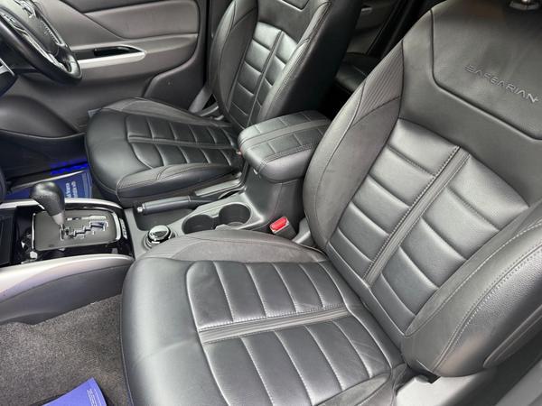 Mitsubishi L200 2.4 DI-D DC Barbarian Black Auto 4WD Euro 6 4dr (Roll Top)