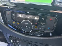 Nissan Navara 2.3 dCi Tekna Auto 4WD Euro 6 4dr at 15th