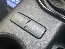 Toyota Hilux 2.8 D-4D Invincible X 4WD Euro 6 (s/s) 4dr at 20th
