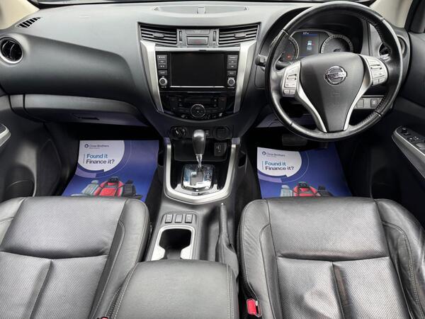 Nissan Navara 2.3 dCi Tekna Auto 4WD Euro 6 4dr