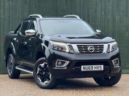Nissan Navara 2.3 dCi Tekna 4WD Euro 6 (s/s) 4dr at 0th