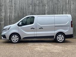 Renault Trafic 2.0 dCi Blue SL28 Sport L1 H1 Euro 6 (s/s) 5dr at 11th