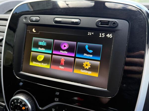 Renault Trafic 2.0 dCi ENERGY 28 Black Edition EDC SWB Standard Roof Euro 6 (s/s) 5dr