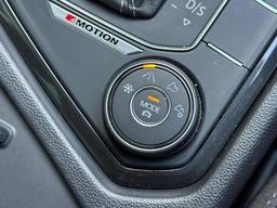 Volkswagen Tiguan 2.0 TDI R-Line Tech DSG 4Motion Euro 6 (s/s) 5dr at 47th