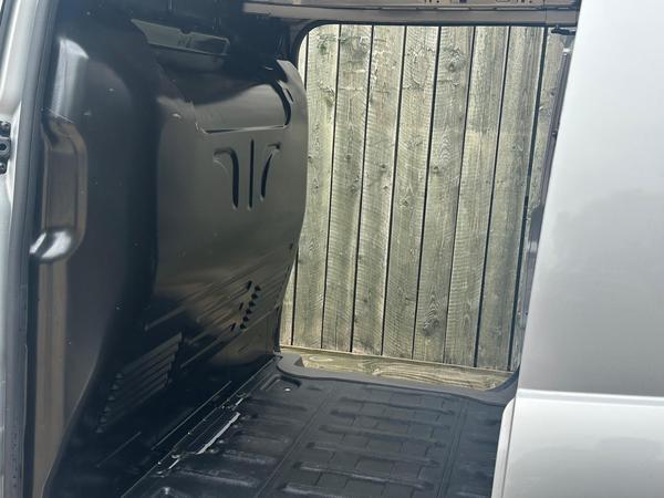 Ford Transit Connect 1.5 240 EcoBlue Limited L2 Euro 6 (s/s) 5dr