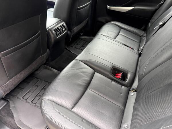 Nissan Navara 2.3 dCi Tekna Auto 4WD Euro 6 4dr