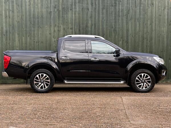 Nissan Navara 2.3 dCi Tekna 4WD Euro 6 (s/s) 4dr