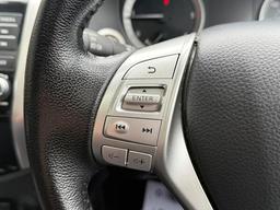 Nissan Navara 2.3 dCi N-Guard Auto 4WD Euro 6 4dr at 26th