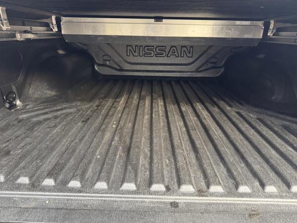 Nissan Navara 2.3 dCi N-Guard Auto 4WD Euro 6 4dr