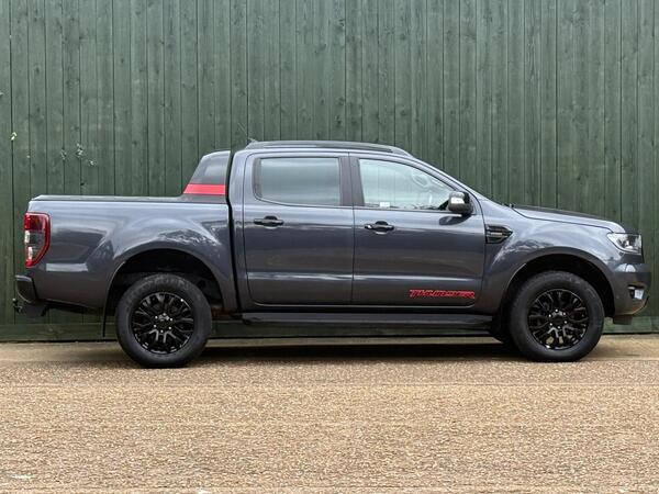 Ford Ranger 2.0 EcoBlue Thunder Pickup Double Cab 4dr Diesel Auto 4WD Euro 6 (s/s) (213 ps)