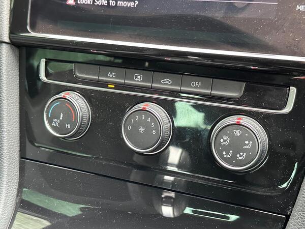 Volkswagen Golf 1.5 TSI EVO R-Line DSG Euro 6 (s/s) 5dr