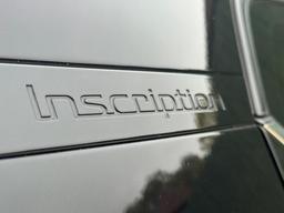 Volvo XC40 2.0 T4 Inscription Pro Auto Euro 6 (s/s) 5dr at 49th