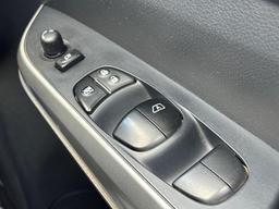 Nissan Navara 2.3 dCi Tekna Auto 4WD Euro 6 4dr at 17th