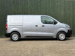 Citroen Dispatch 1.5 BlueHDi 1000 Enterprise Pro M FWD 2 Euro 6 (s/s) 6dr at 19th