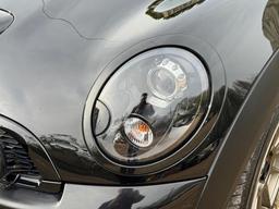 MINI Hatch 1.6 Cooper S Euro 5 (s/s) 3dr at 37th