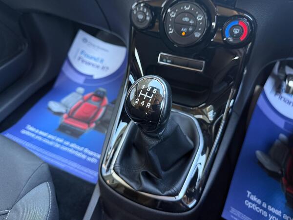 Ford Fiesta 1.0T EcoBoost Zetec S Euro 5 (s/s) 3dr